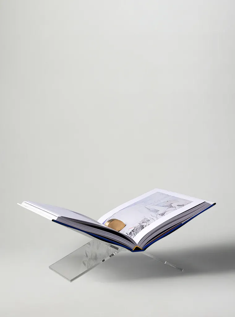 Boekensteun X Clear Fashion