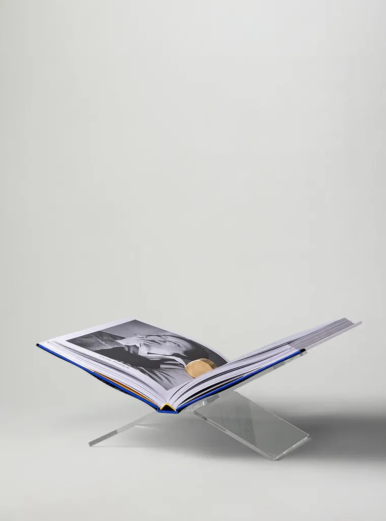 Boekensteun X Clear Fashion