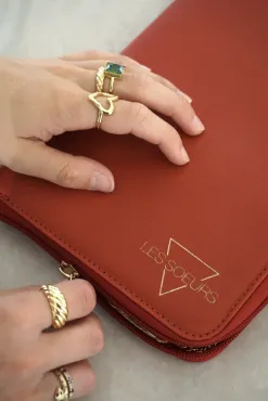 Les Soeurs Juwelen Case Mae Red Fashion