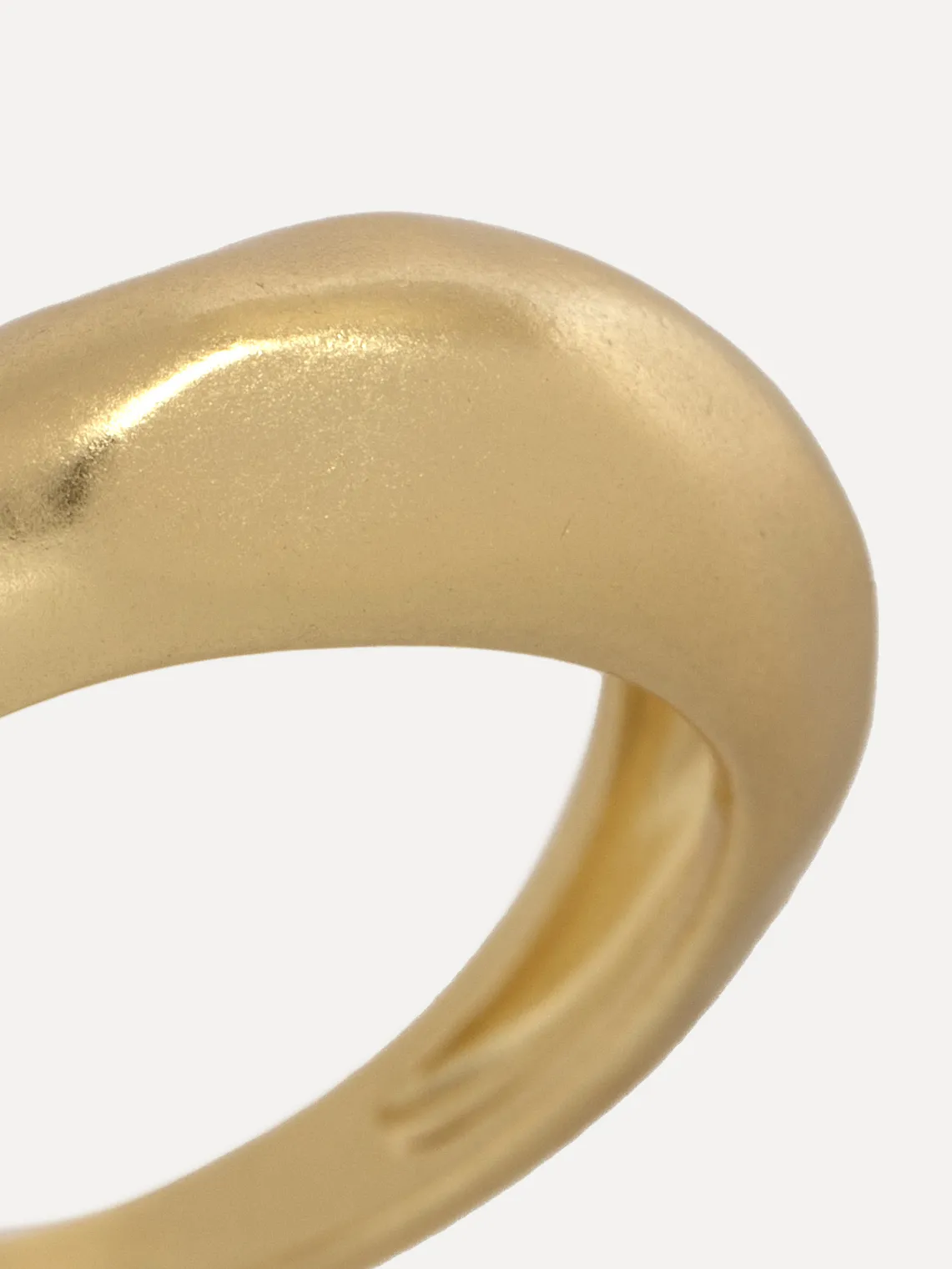 Les Soeurs Ring Gioia Hammered Dome Gold Sale