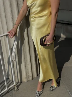 Shop the look Hot